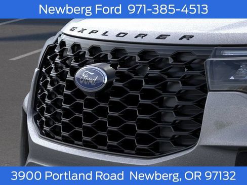 New 2026 Ford Explorer ST-Line w/ ST-Line Street Pack AWD/4WD image 17
