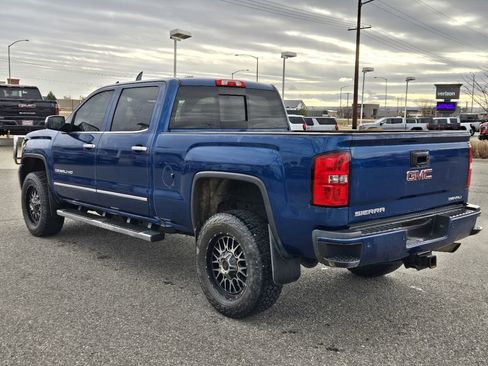 Used 2017 GMC Sierra 2500 Denali w/ Suspension Package, Off-Road image 12