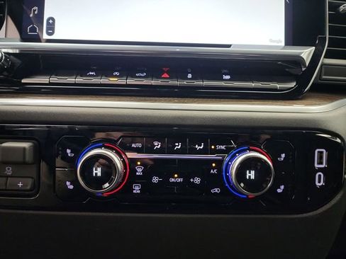 New 2026 GMC Sierra 1500 Elevation image 17