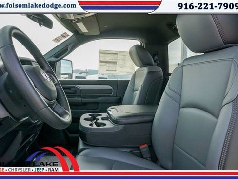 New 2024 RAM 2500 Tradesman w/ Chrome Appearance Group image 12