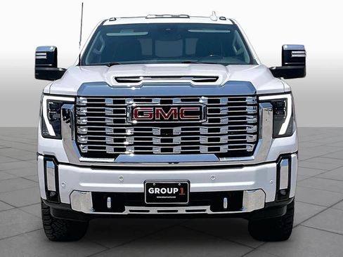 Used 2024 GMC Sierra 2500 Denali w/ Denali Reserve Package AWD/4WD image 4