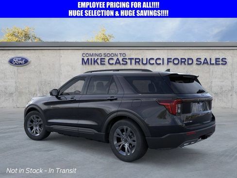 New 2026 Ford Explorer Active AWD/4WD image 4
