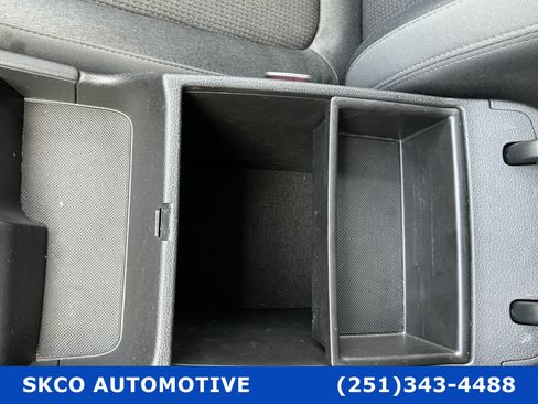 Used 2019 Hyundai Santa Fe SE FWD image 25