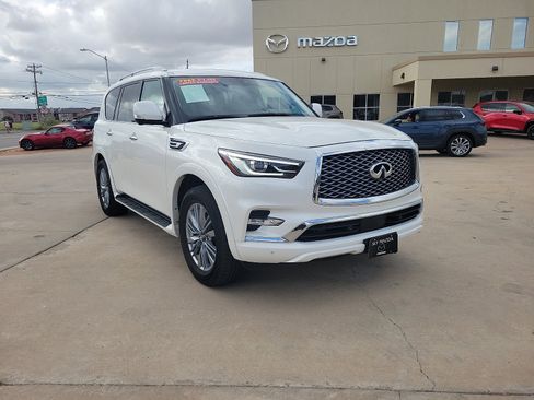 Used 2024 INFINITI QX80 Luxe AWD/4WD image 2