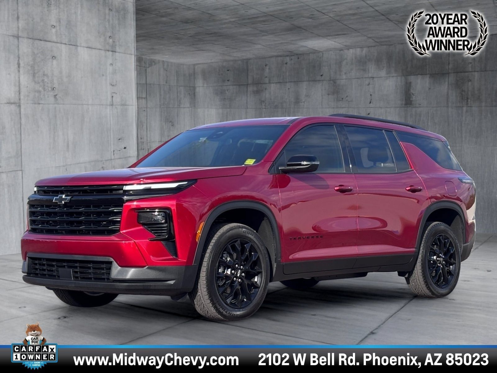 Used 2026 Chevrolet Traverse LT w/ Midnight/Sport Edition FWD image 1
