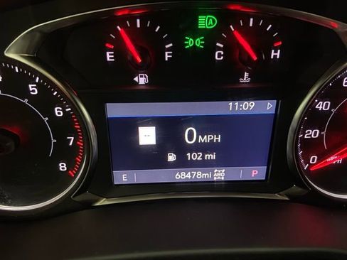 Used 2023 GMC Acadia SLT image 59