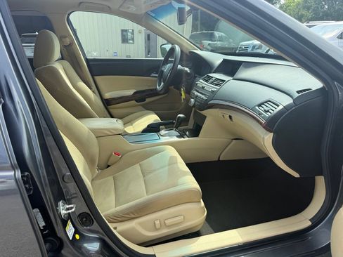 Used 2012 Honda Crosstour EX image 15