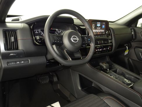 New 2025 Nissan Pathfinder Rock Creek image 19