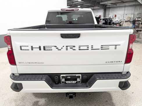 Used 2024 Chevrolet Silverado 1500 Custom AWD/4WD image 4