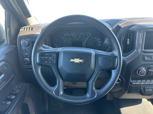 Used 2023 Chevrolet Silverado 1500 Custom image 12