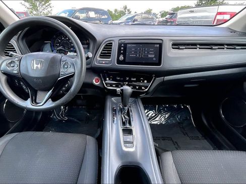 Used 2022 Honda HR-V EX image 9