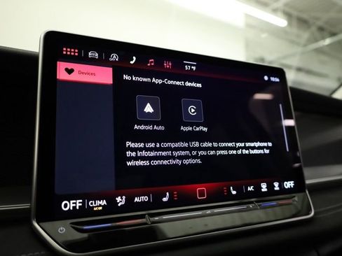 New 2026 Volkswagen Tiguan SE AWD/4WD image 17