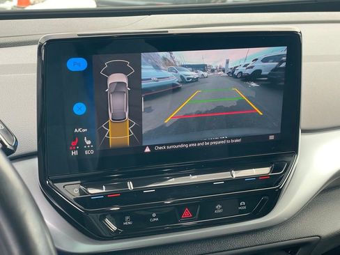 Certified 2022 Volkswagen ID.4 Pro image 22