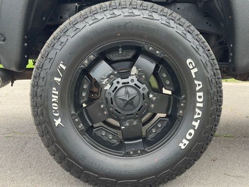 Used 2016 Toyota Tundra Platinum image 35