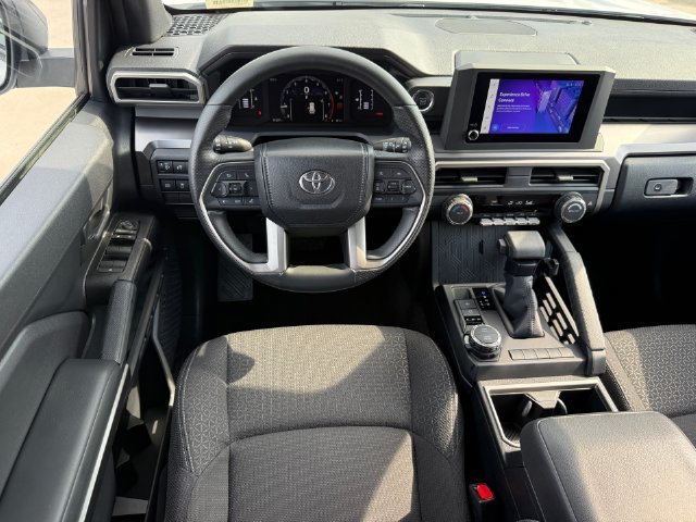 Used 2025 Toyota 4Runner SR5 AWD/4WD image 23