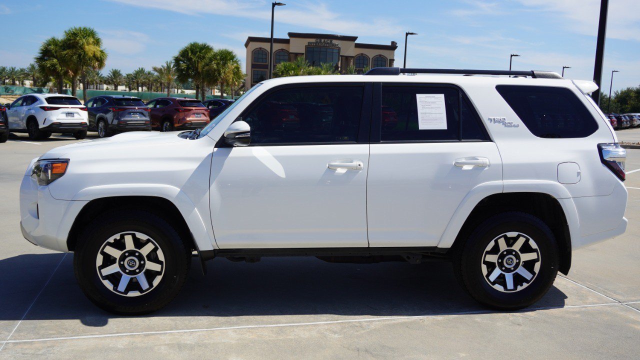 Used 2019 Toyota 4Runner TRD Off-Road Premium AWD/4WD image 5