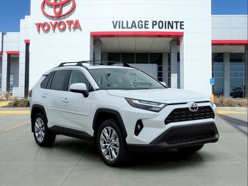 New 2025 Toyota RAV4 XLE Premium image 9