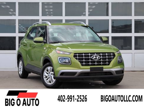 Used 2020 Hyundai Venue SEL w/ Convenience Package FWD image 1