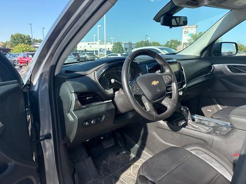 Used 2018 Chevrolet Traverse LT AWD/4WD image 11