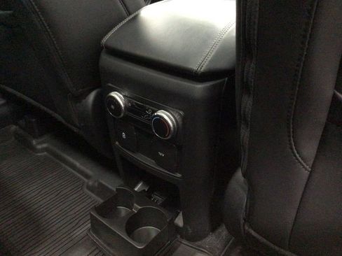 Used 2023 Ford Explorer XLT w/ Equipment Group 202A AWD/4WD image 33