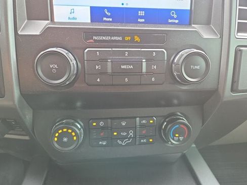 Used 2021 Ford F250 XLT w/ XLT Premium Package AWD/4WD image 16