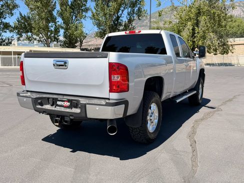 Used 2013 Chevrolet Silverado 2500 LT w/ Interior Plus Package AWD/4WD image 7