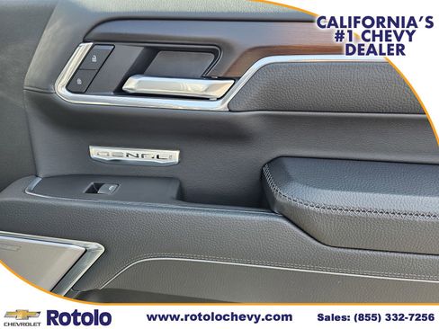 Used 2025 GMC Sierra 1500 Denali w/ Technology Package AWD/4WD image 10