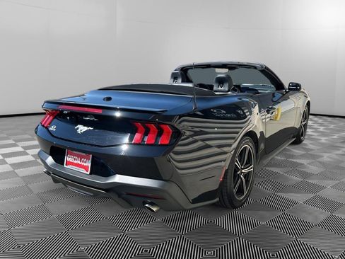 Used 2025 Ford Mustang Premium RWD image 4