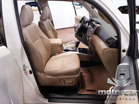 Used 2012 Toyota 4Runner SR5 image 25