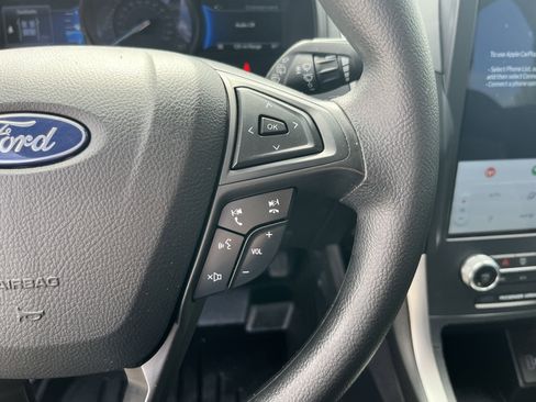 Used 2022 Ford Edge SE w/ Black Appearance Package AWD/4WD image 19