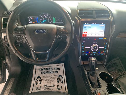 Used 2019 Ford Explorer Limited w/ Class III Trailer Tow Package AWD/4WD image 18