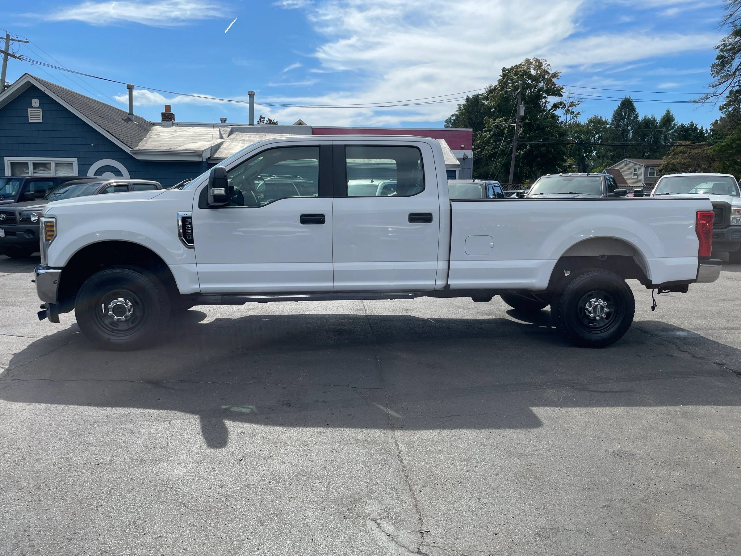 Used 2018 Ford F250 XL w/ Power Equipment Group AWD/4WD image 2