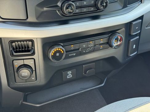 Used 2023 Ford F150 XLT image 28
