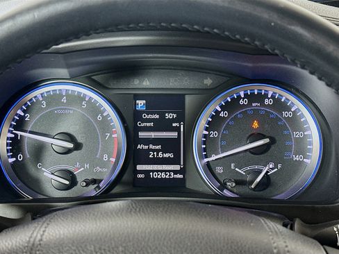 Used 2018 Toyota Highlander XLE image 12