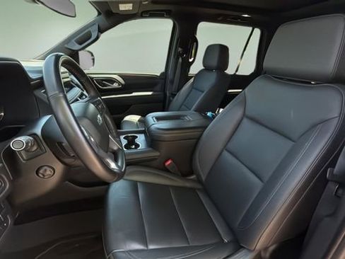 Used 2024 Chevrolet Tahoe Z71 w/ Z71 Off-Road Package AWD/4WD image 19