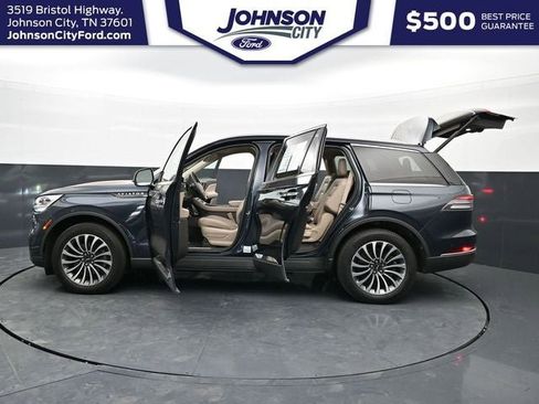Used 2023 Lincoln Aviator Reserve w/ Equipment Group 201A AWD/4WD image 45