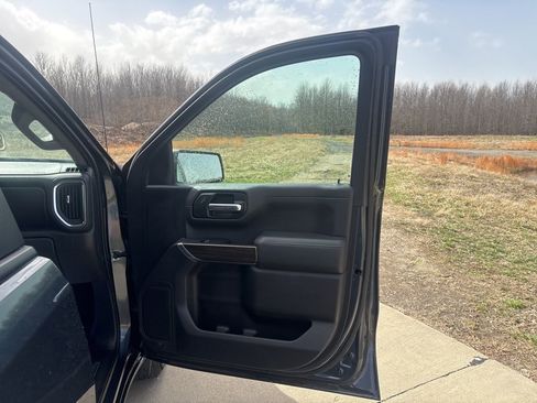 Used 2019 Chevrolet Silverado 1500 LT w/ All-Star Edition AWD/4WD image 25
