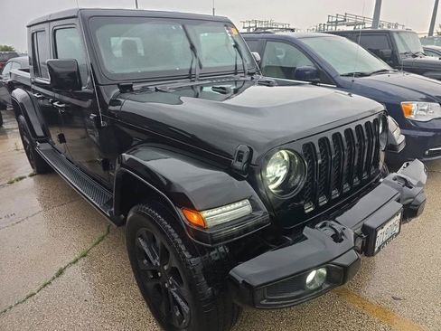 Used 2023 Jeep Gladiator Overland AWD/4WD image 2