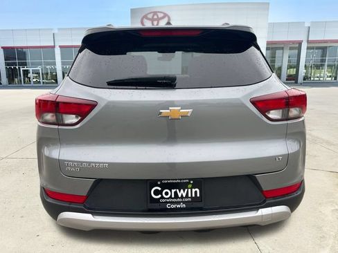 Used 2025 Chevrolet TrailBlazer LT AWD/4WD image 11