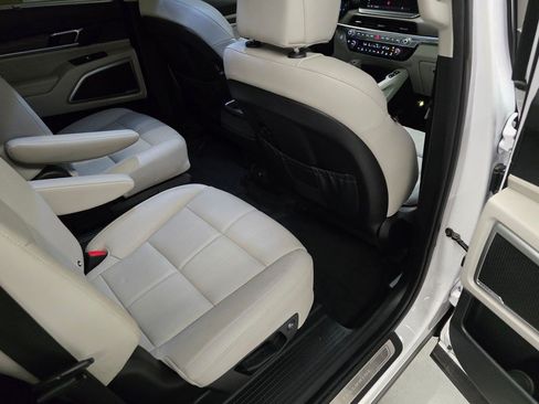 Used 2022 Kia Telluride EX w/ EX Premium Package AWD/4WD image 34