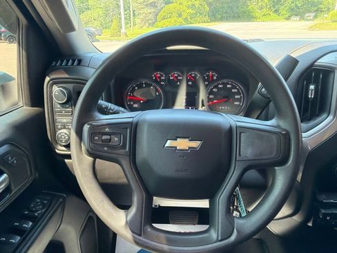Certified 2022 Chevrolet Silverado 2500 Custom w/ Custom Value Package AWD/4WD image 24