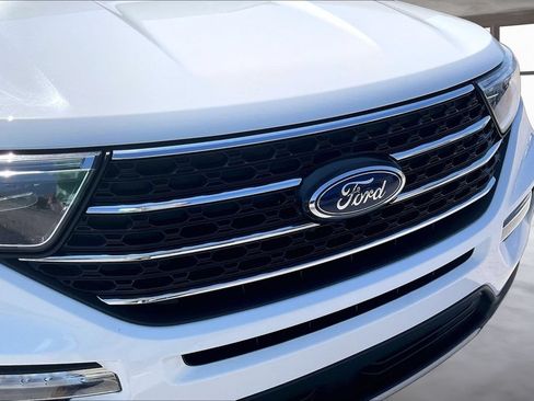 Used 2022 Ford Explorer XLT w/ Equipment Group 202A RWD image 30