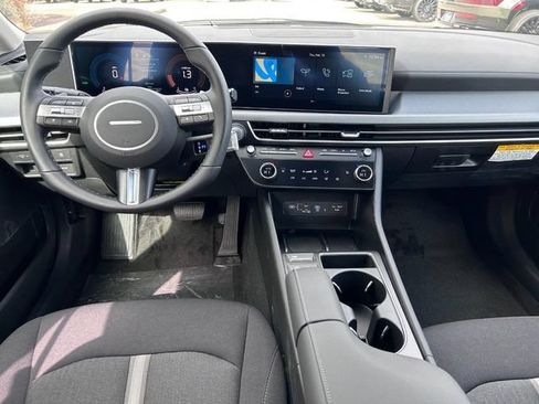 New 2025 Hyundai Sonata SEL FWD image 8