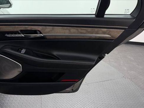 Used 2020 Genesis G90 5.0 Ultimate RWD image 23