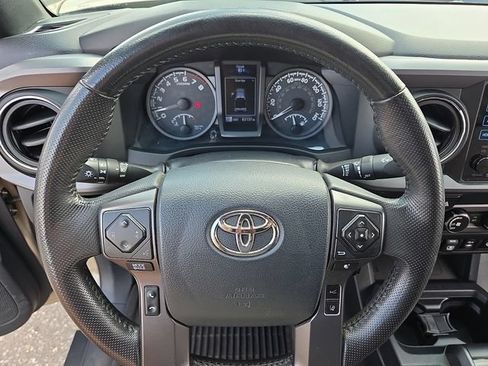 Used 2019 Toyota Tacoma TRD Off-Road AWD/4WD image 21