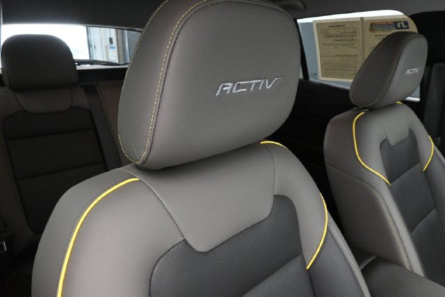 Used 2026 Chevrolet Trax ACTIV w/ Driver Confidence Package FWD image 35