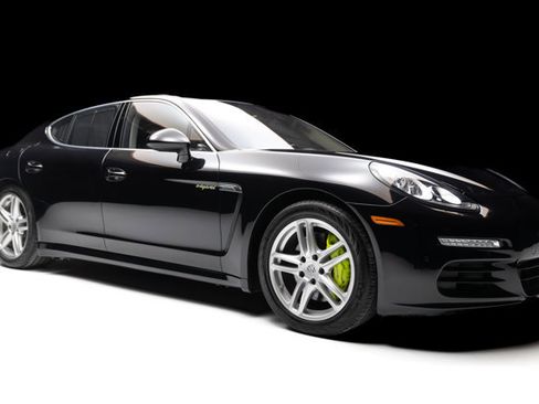 Used 2016 Porsche Panamera S image 26