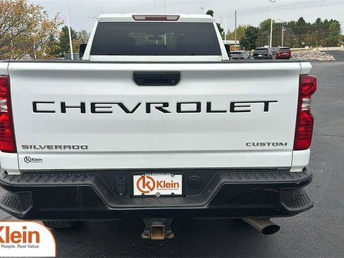 Used 2023 Chevrolet Silverado 2500 Custom w/ Snow Plow Prep/Camper Package image 7