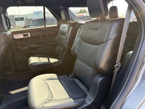 Used 2023 Ford Explorer ST w/ Equipment Group 401A AWD/4WD image 17