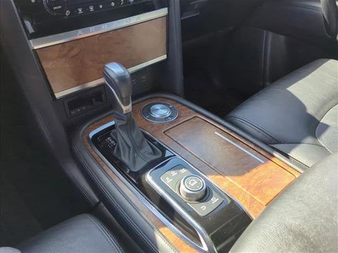 Used 2023 Nissan Armada SL image 14